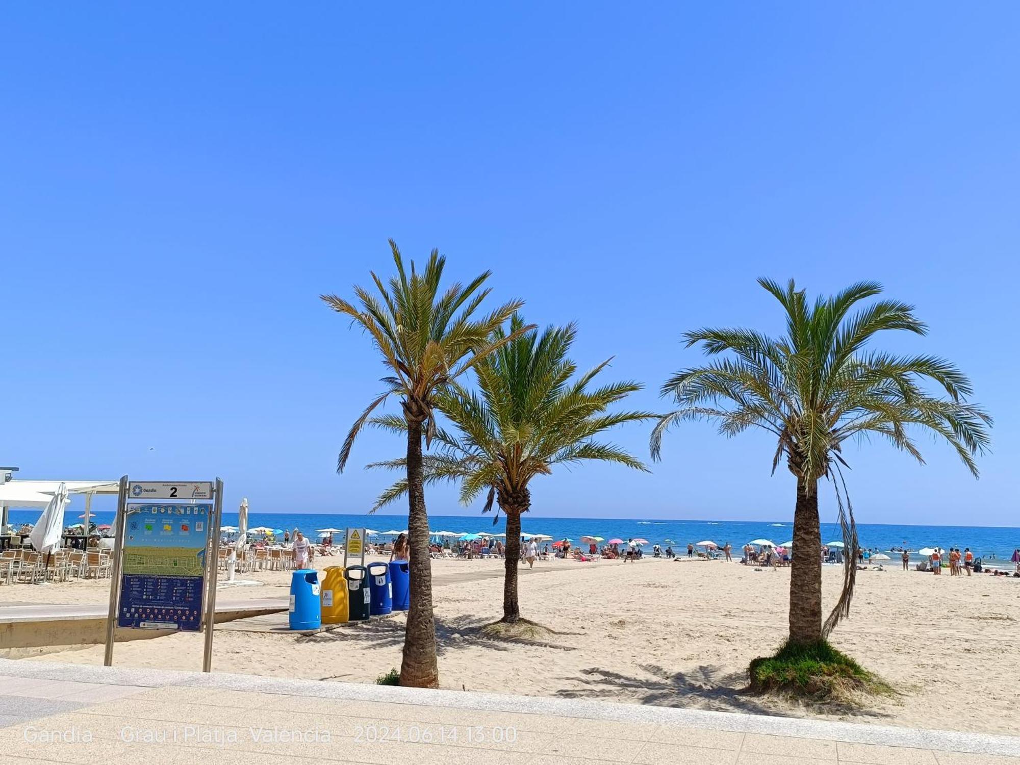 Mare De Deu, Vivienda Vacacional Para Familias Y Mayores De 25 Anos En El Grao De Gandia-Playa Playa de Gandia Экстерьер фото