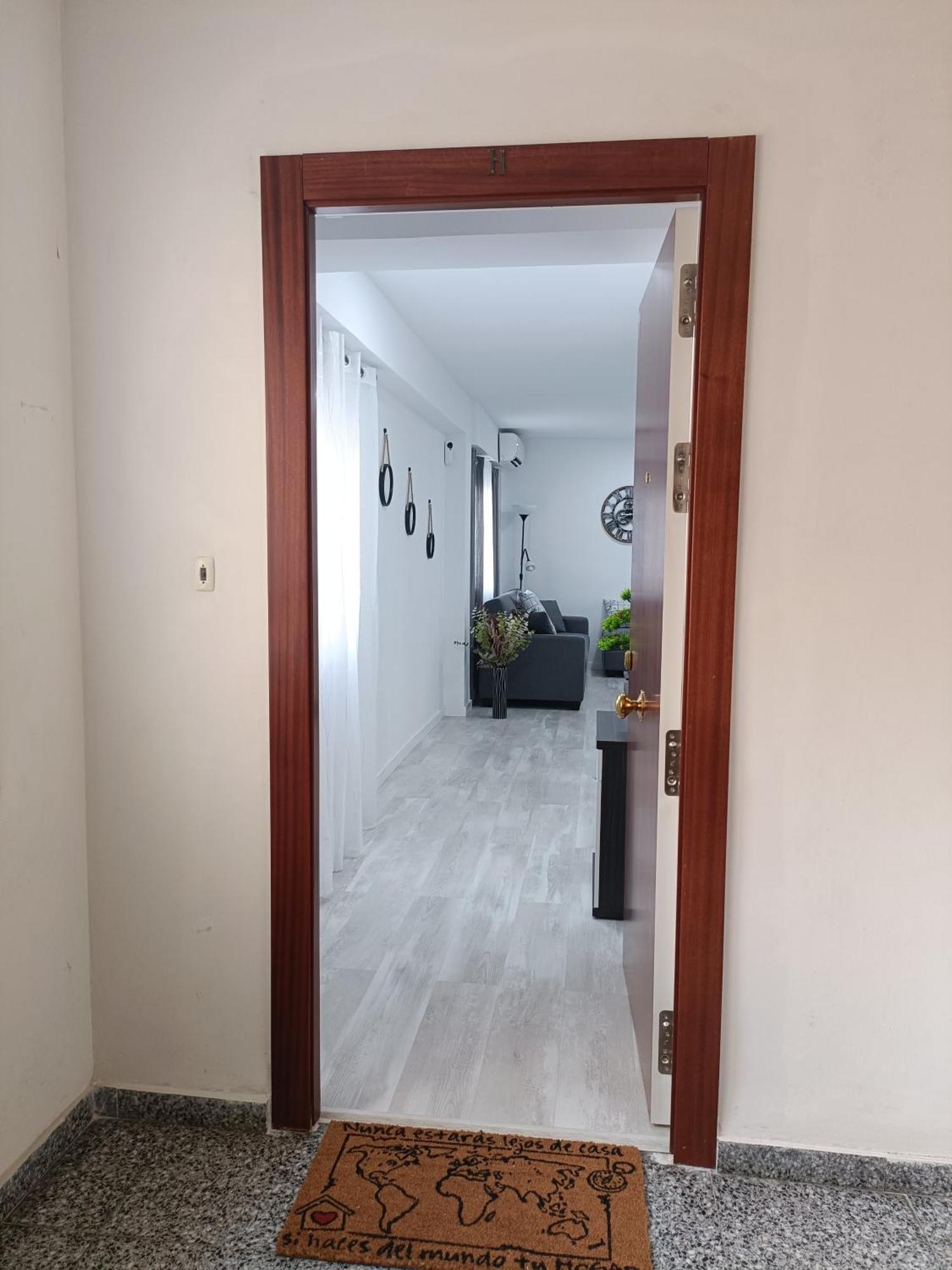 Mare De Deu, Vivienda Vacacional Para Familias Y Mayores De 25 Anos En El Grao De Gandia-Playa Playa de Gandia Экстерьер фото